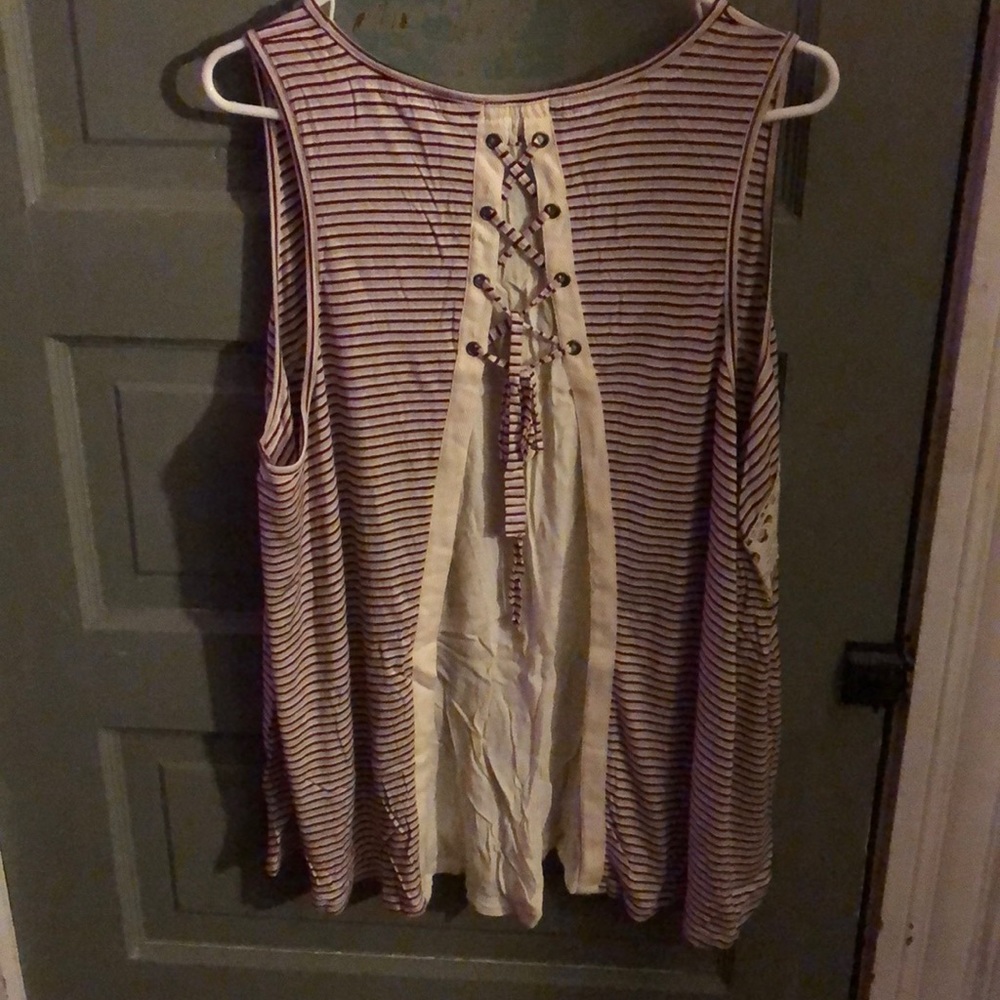 Shirt - Picture 2 of 3